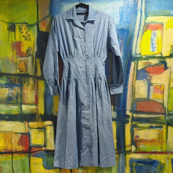 VINTAGE Chambray Button-Up Dress w Pleated And Accentuated Waist Detail - Picture 1 of 9